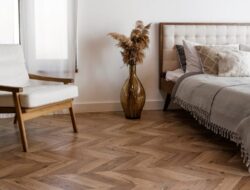 7 Warna Keramik Kamar Tidur yang Bagus dan Aesthetic | Panduan & Rujukan