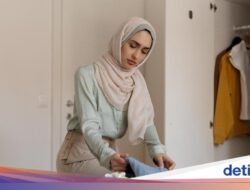 Tips Packing Baju agar Liburan Tetap Stylish Tanpa Bawa Koper Berlebih