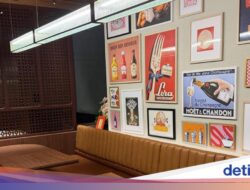 Bersantap Sambil Pilih Lagu Bersama Piringan Hitam Di Oomju Gafoy Kelapa Gading